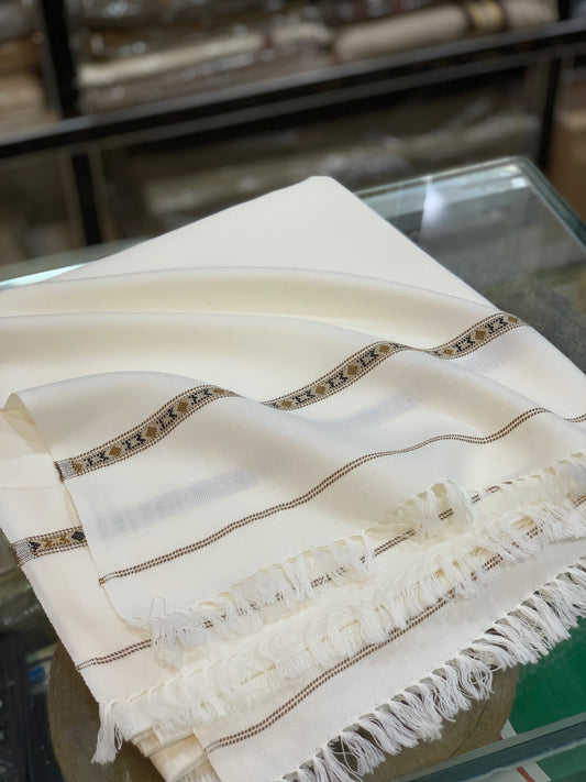 Zaitoon white Shawl